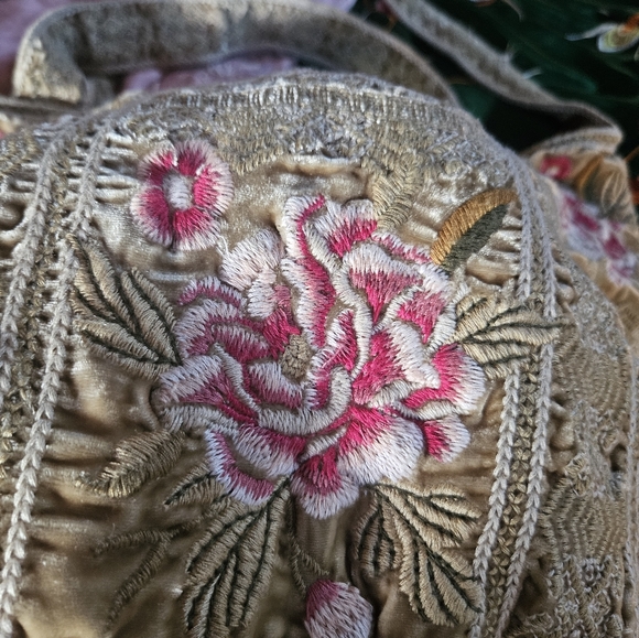 JOHNNY WAS STUNNING BAG TOTE - Picture 8 of 14